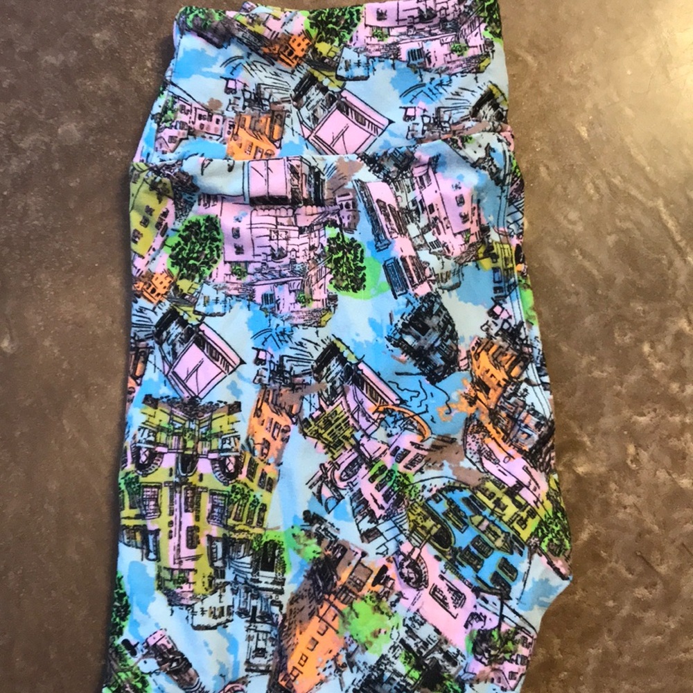 Building OS Lularoe leggings